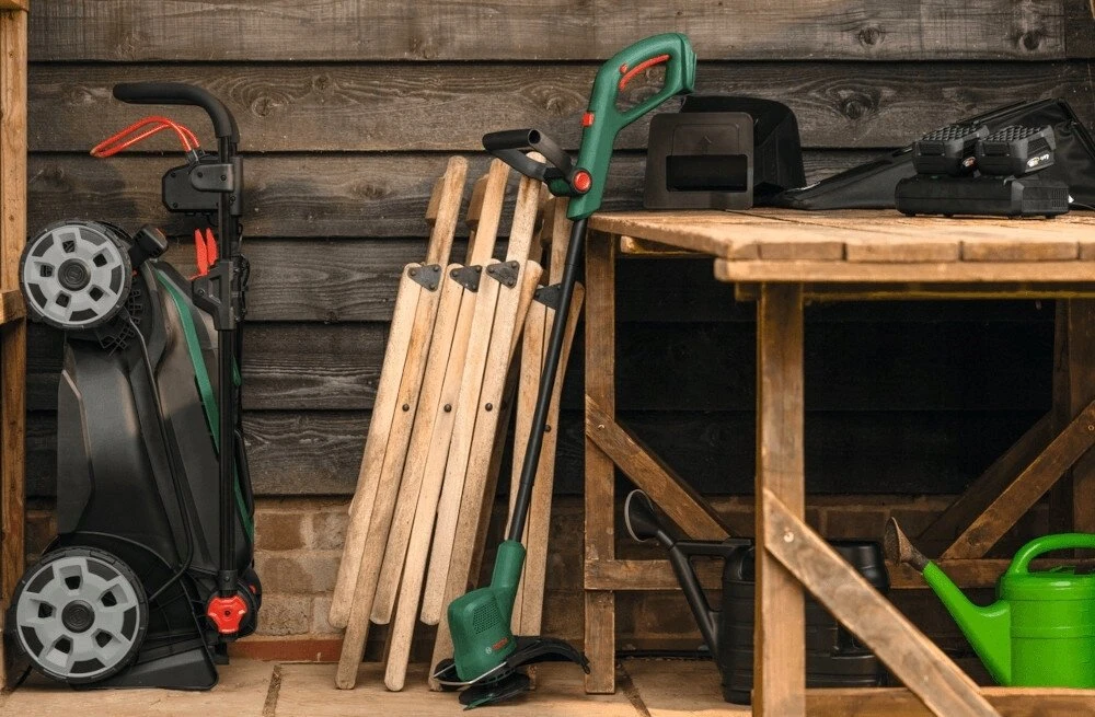 BOSCH  akumuliatorinė vejapjovė ROTAK18V2-43, 2x18V, 2x4,0 Ah
