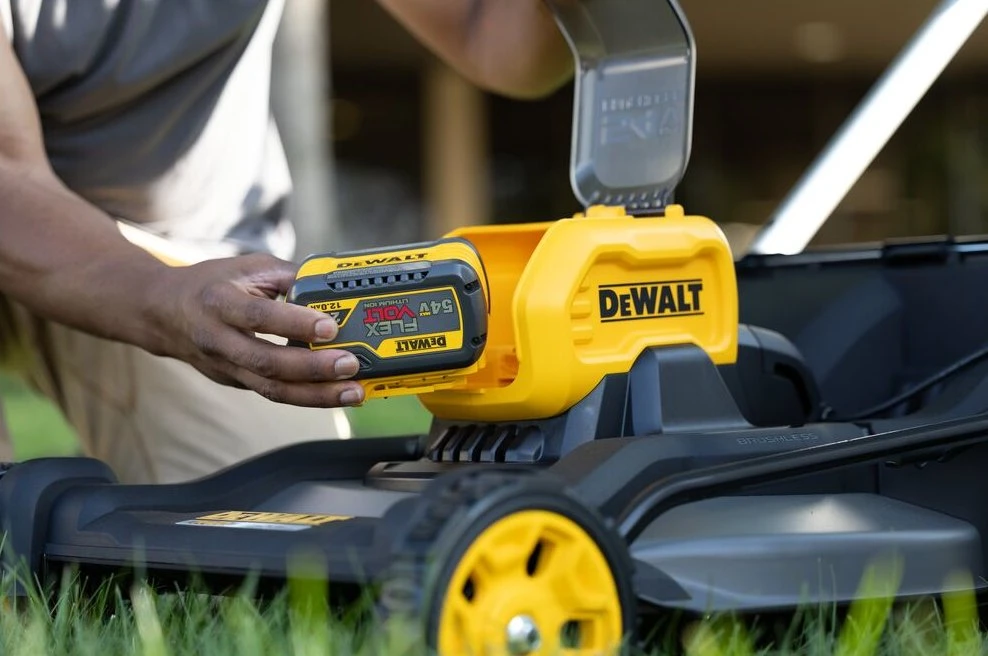DeWALT DCMWSP550N-XJ lawn mower savaeigė