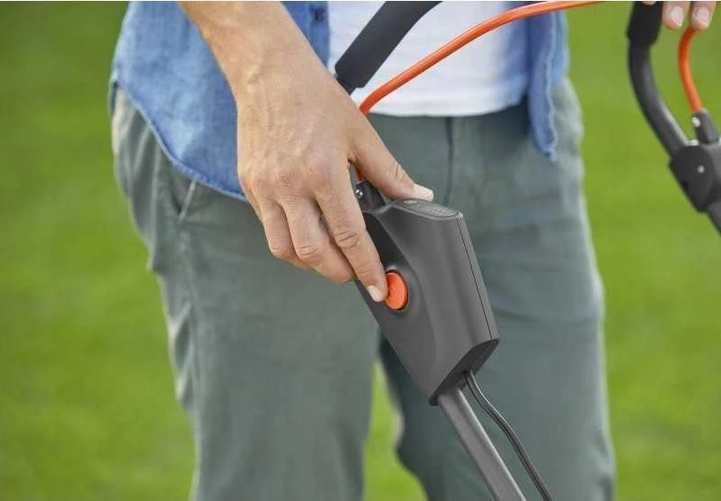 Gardena Akumuliatorinė vejapjovė PowerMax 37/36V P4A solo (be akumuliatoriaus ir įkroviklio)