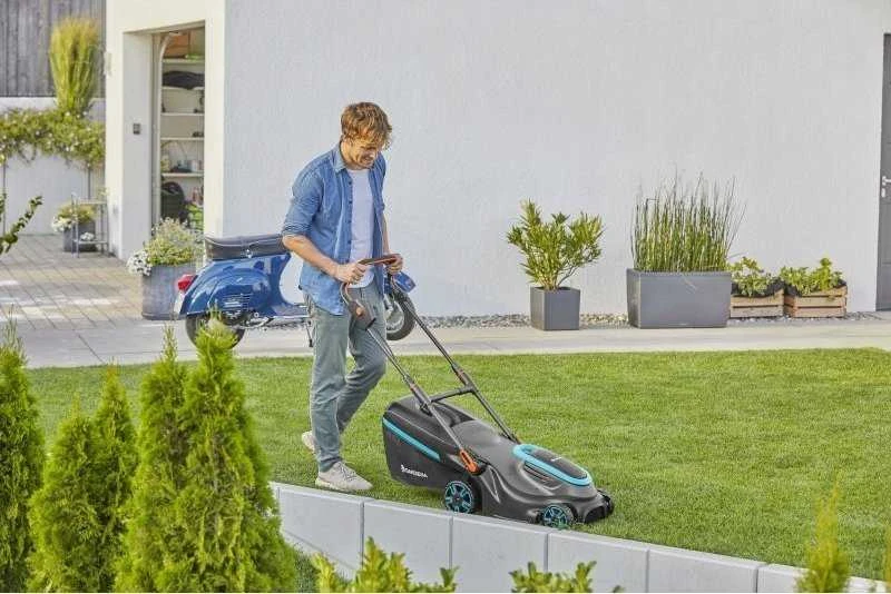 Gardena Akumuliatorinė vejapjovė PowerMax 37/36V P4A solo (be akumuliatoriaus ir įkroviklio)