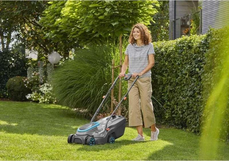 Gardena Akumuliatorinė vejapjovė PowerMax 32/18V P4A solo