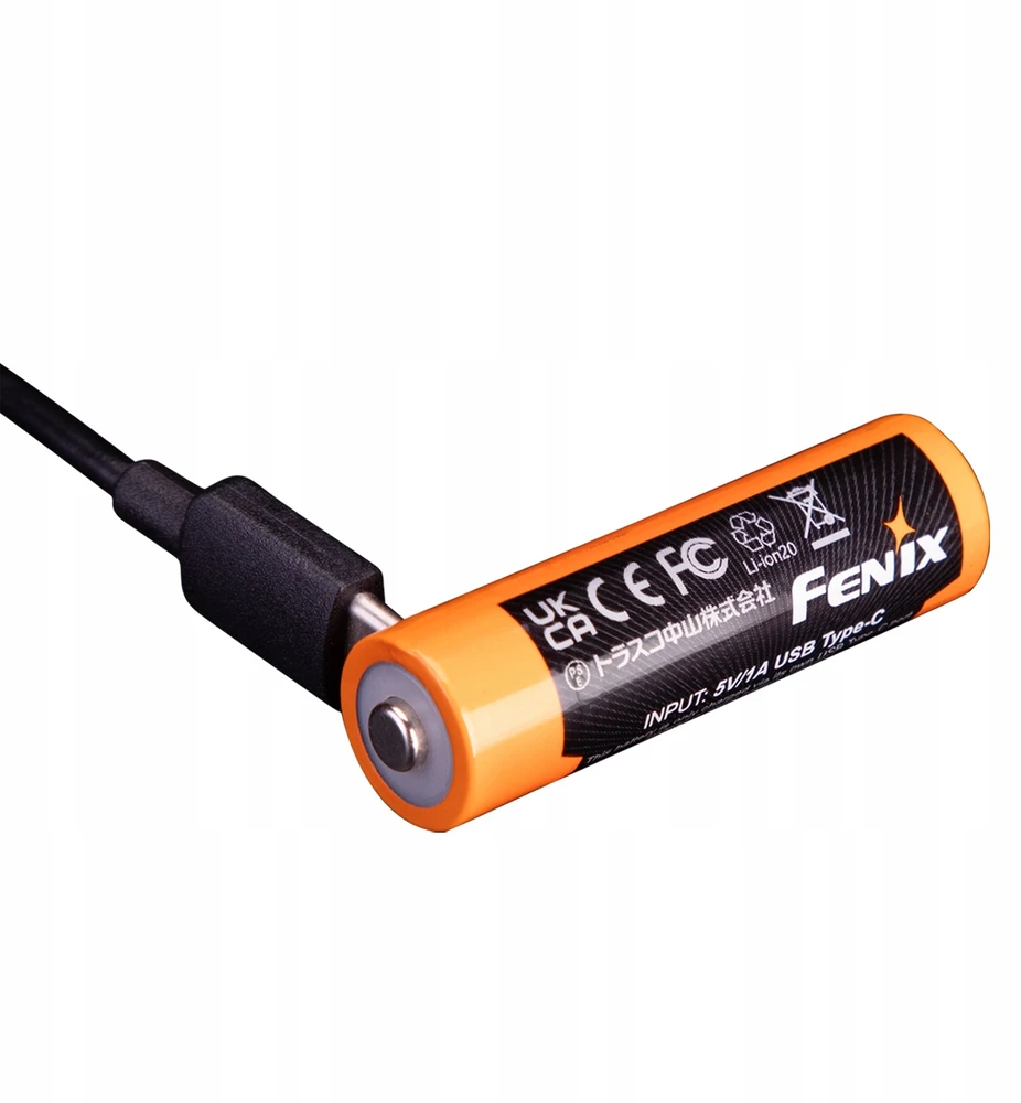 Fenix akumuliatorius įkraunamas per USB-C laidą
