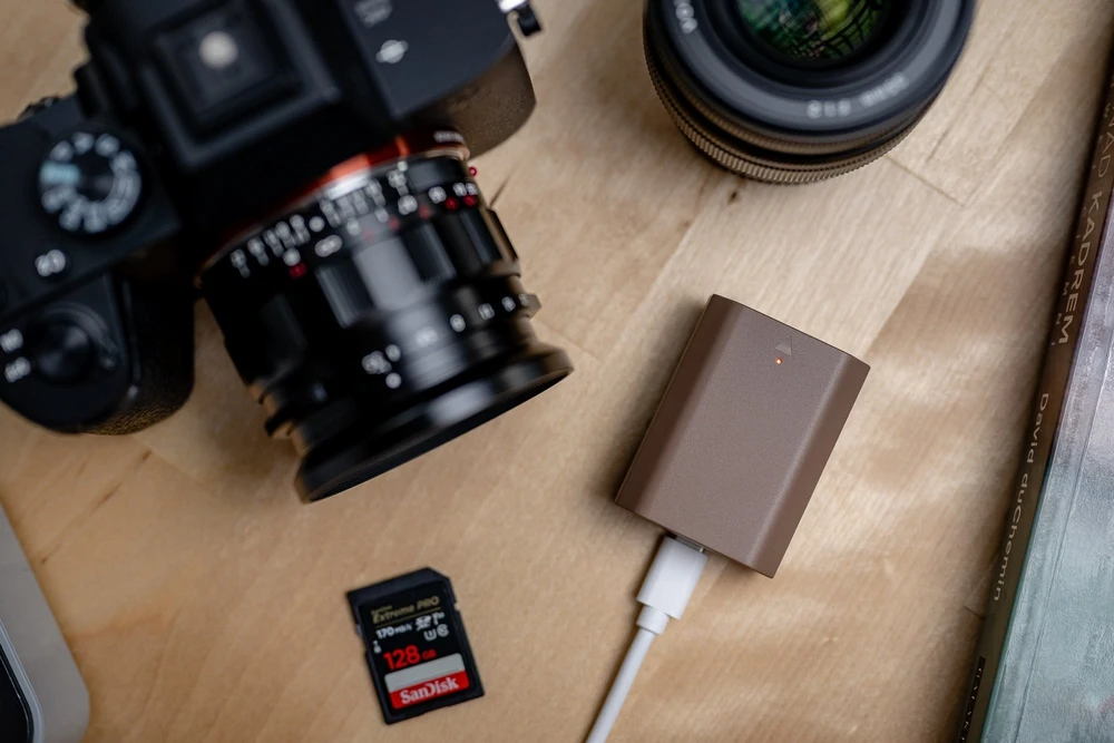 Akumuliatorius Newell, pakaitalas NP-FM500H USB-C, skirtas Sony