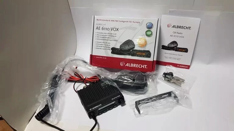 Albrecht AE 6110 VOX mini CB radijo stotelė