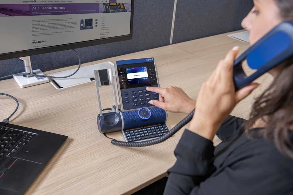 Alcatel-Lucent Enterprise ALE-300 IP telefonas Mėlyna LCD