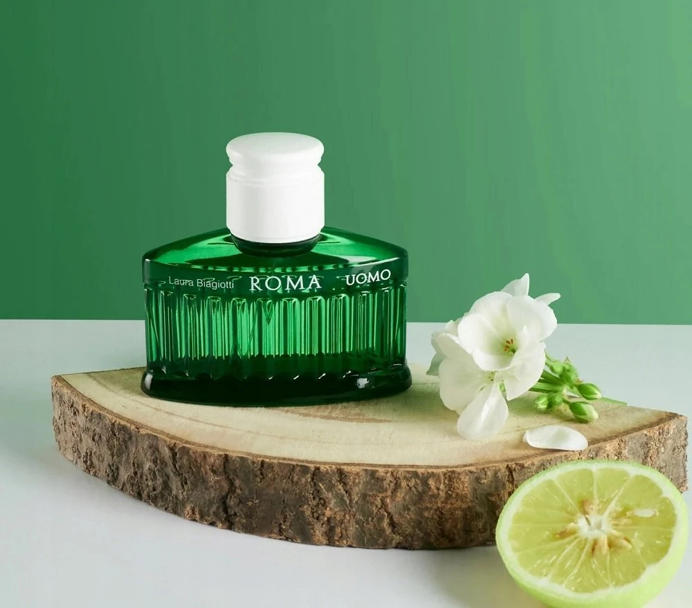 Laura Biagiotti Roma Uomo Žalias Swing EDT tualetinis vanduo EDT tualetinis vanduo vyrams, 40 ml