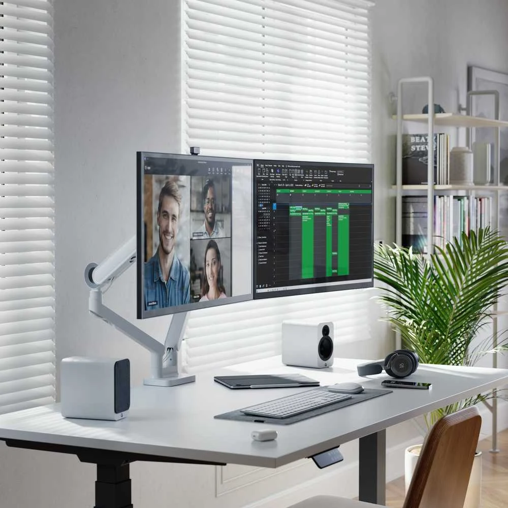 Monitorius „ALOGIC Clarity“ 32 colių UHD 4K televizorius su 65 W PD