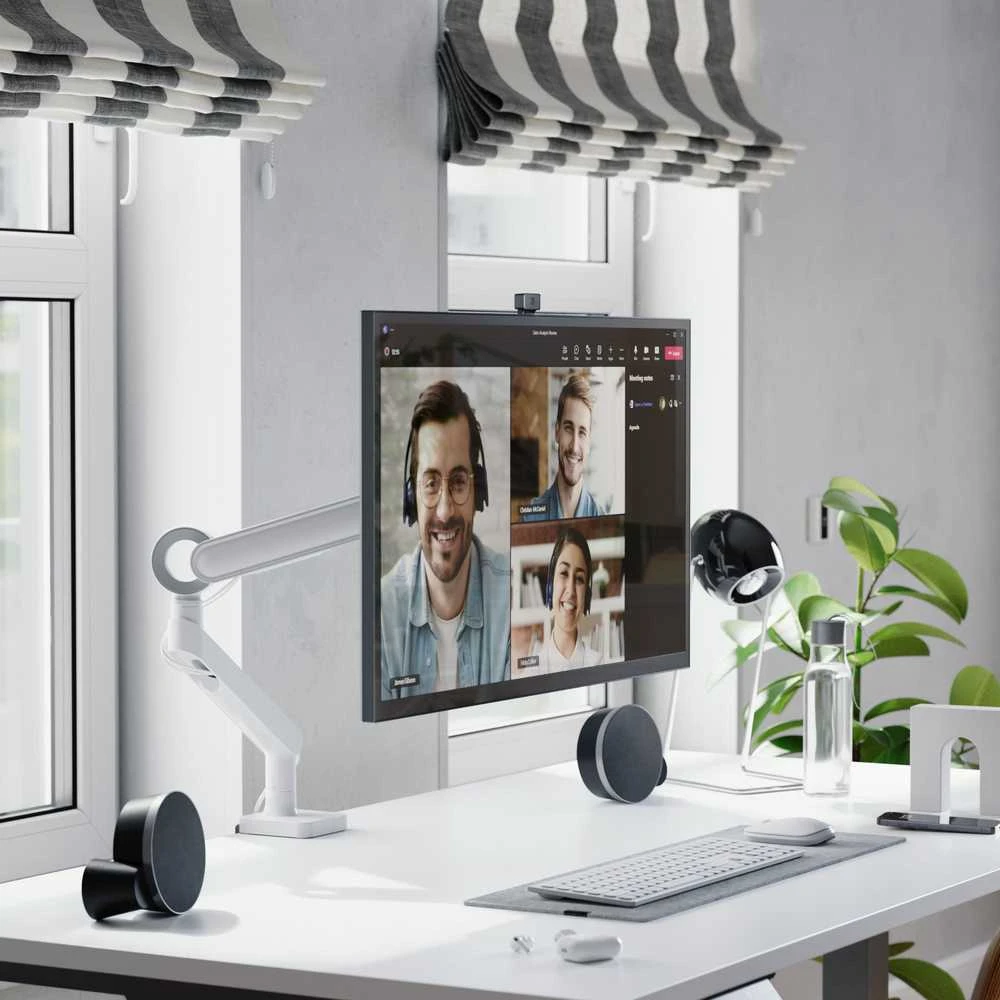 Monitorius „ALOGIC Clarity“ 32 colių UHD 4K televizorius su 65 W PD