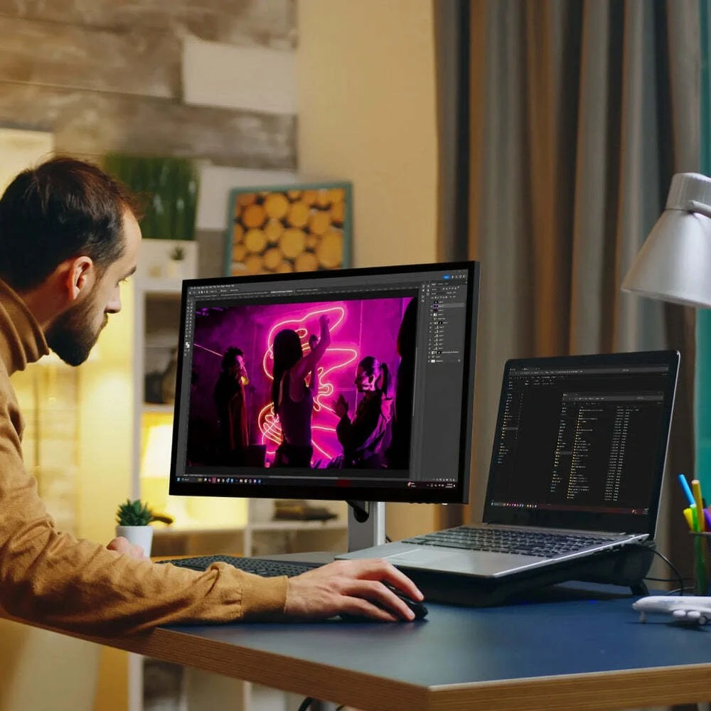Monitorius ALOGIC Clarity Touch 27" 5K su 65W PD