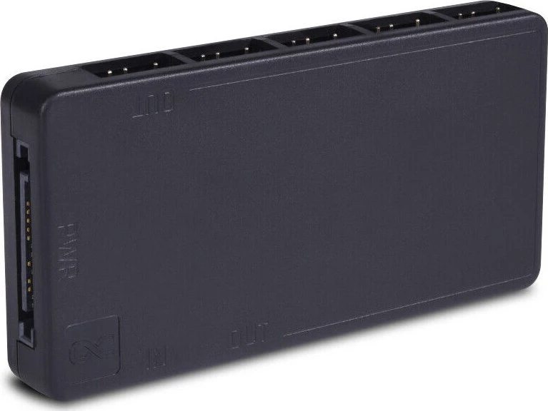 Šakotuvas Alphacool Core 11x 3-Pin DRGB Splitter – juodos spalvos