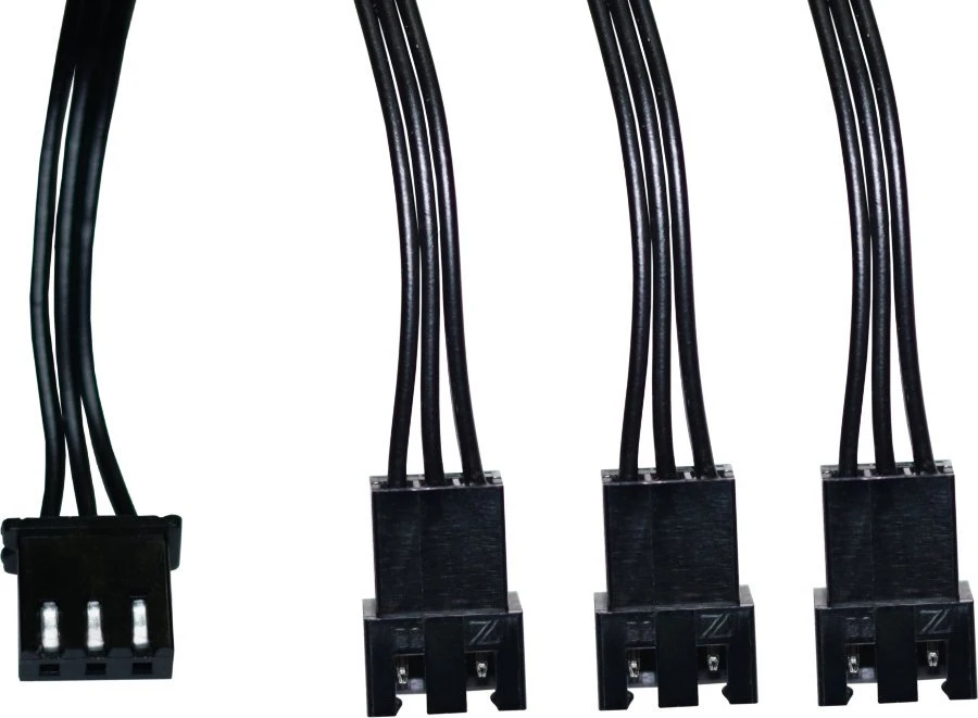 „Alphacool“ skaitmeninis RGB LED Y tipo kabelis, 3 krypčių, su JST jungtimi, juodas, 60 cm