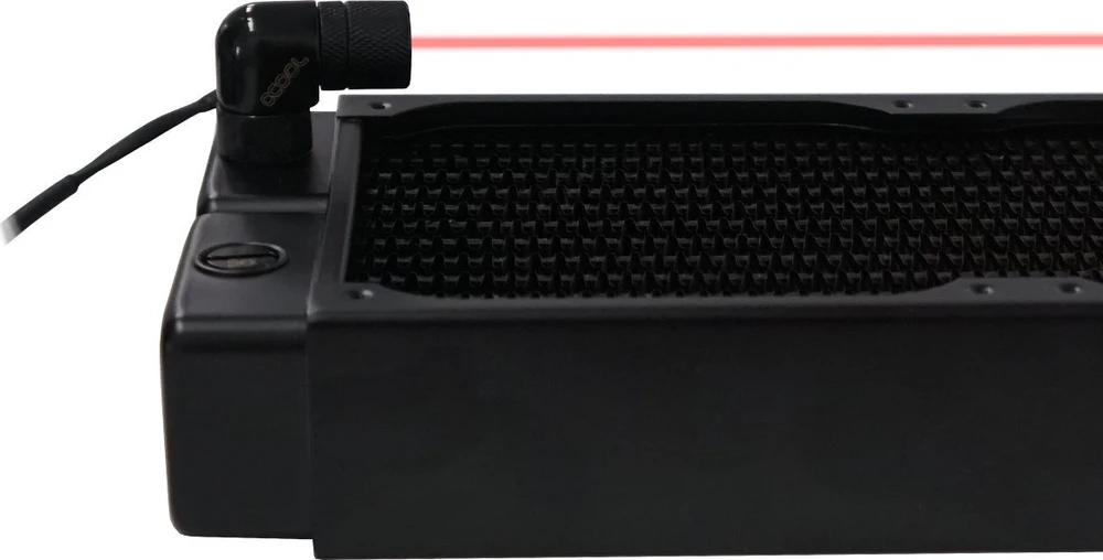 „Alphacool“ lazerinio jungiklio jungtis su G1/4 colio vidiniu sriegiu, 4 kontaktų „Molex“ jungtimi, juoda