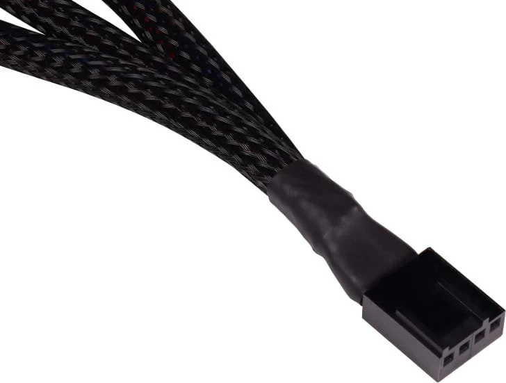 „Alphacool“ Y skirstytuvas, 4 kontaktų į 3 x 4 kontaktų PWM, 15 cm, juodas