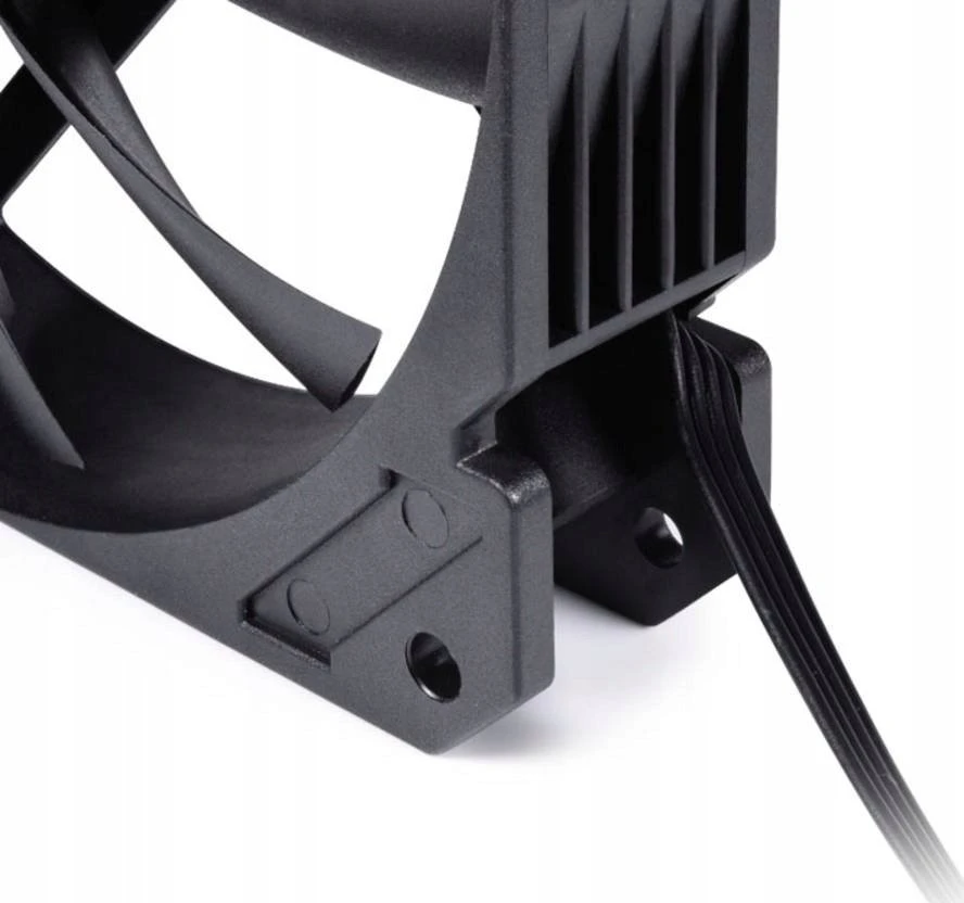 Alphacool Core PWM-korpuso ventiliatorius 2.500 U/min – 120 mm – juodos spalvos