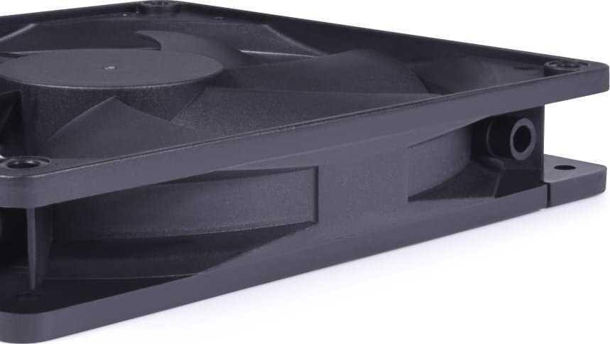 Alphacool Core PWM fan 3,200 rpm - 140 mm - juodas
