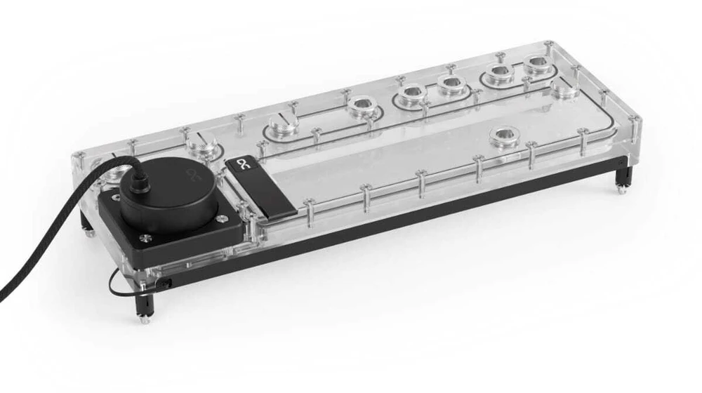 „Alphacool Core Distroplate 240 Links V.2“ su D5 „Apex“ siurbliu, skirtas D5/DDC