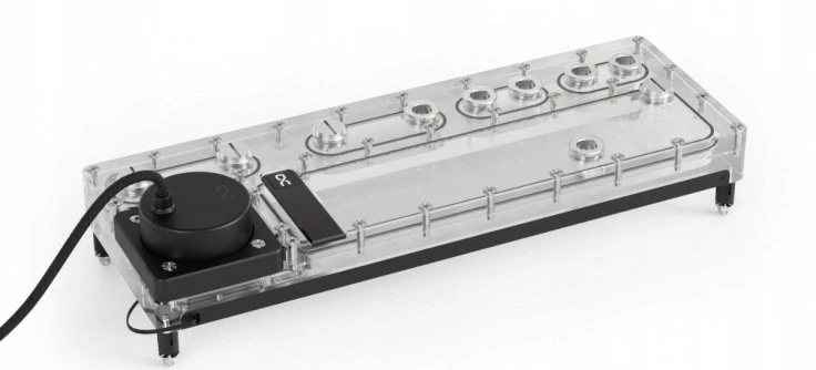 „Alphacool Core Distroplate 360 Left V.2“ su D5 Apex siurbliu, skirtas D5/DDC