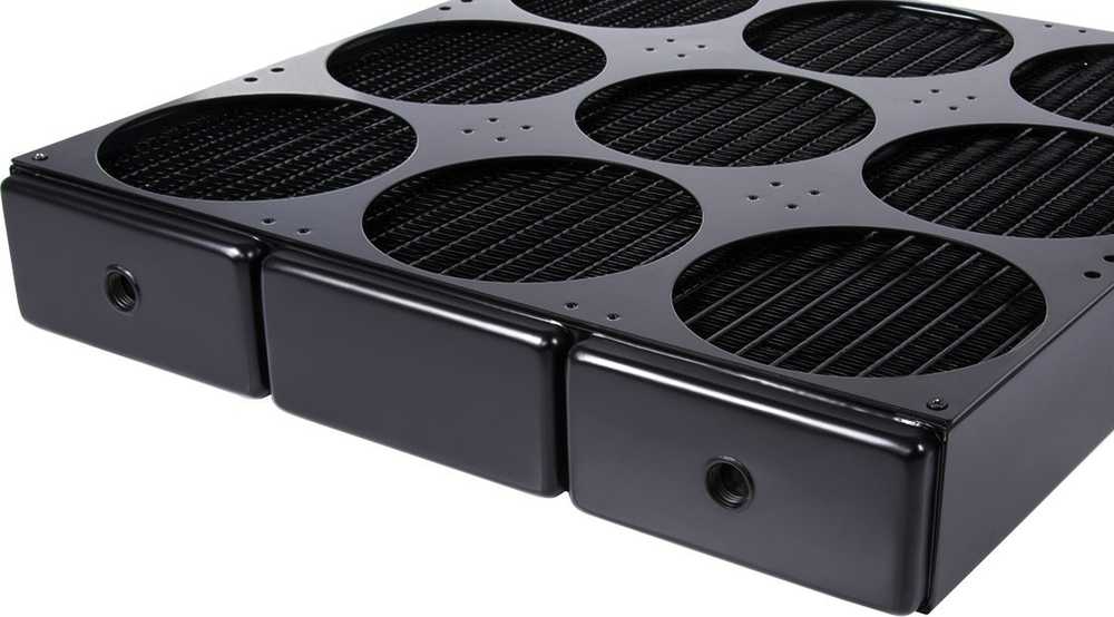 „Alphacool NexXxoS UT60 Full Copper 1080mm Nova“ – juodas
