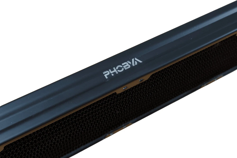 „Alphacool Phobya R27-S360“ radiatorius, 360 mm radiatorius, 18 FPI, varinės plokštelės, 2x G1/4 colių jungtys – juodos spalvos