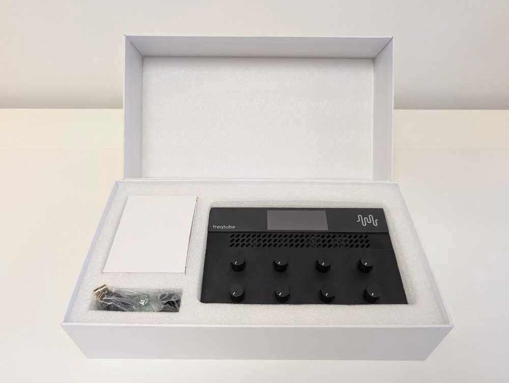 Frontpro Freqport FreqTube FT-1 - 4 kanalų vamzdinis procesorius