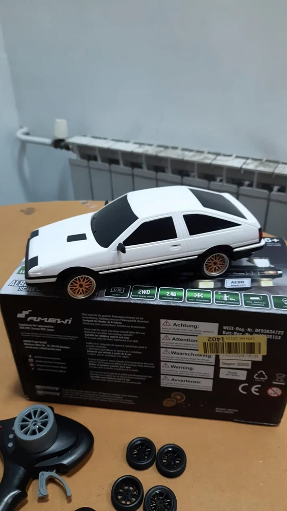 Carruzzo Amewi AE86 Trueno Radijo bangomis valdomas (RC) modelis Kelių lenktyninis automobilis Elektrinis variklis 1:18