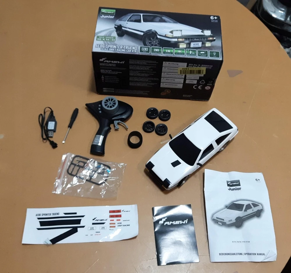 Carruzzo Amewi AE86 Trueno Radijo bangomis valdomas (RC) modelis Kelių lenktyninis automobilis Elektrinis variklis 1:18