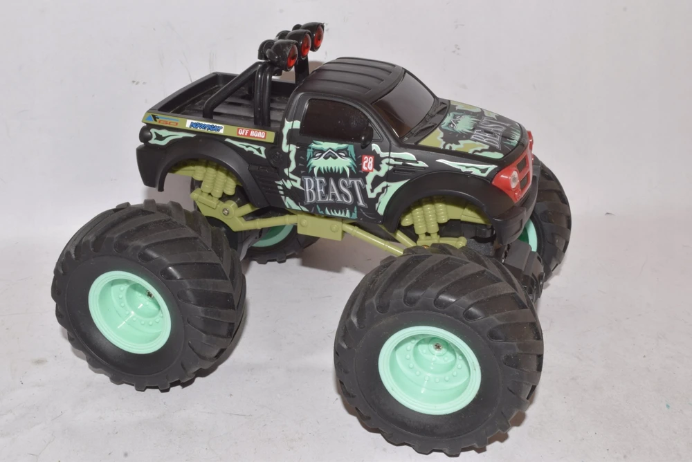 Carruzzo Amewi 22484 Radijo bangomis valdomas (RC) modelis Elektrinė mašinėlė Elektrinis variklis 1:18