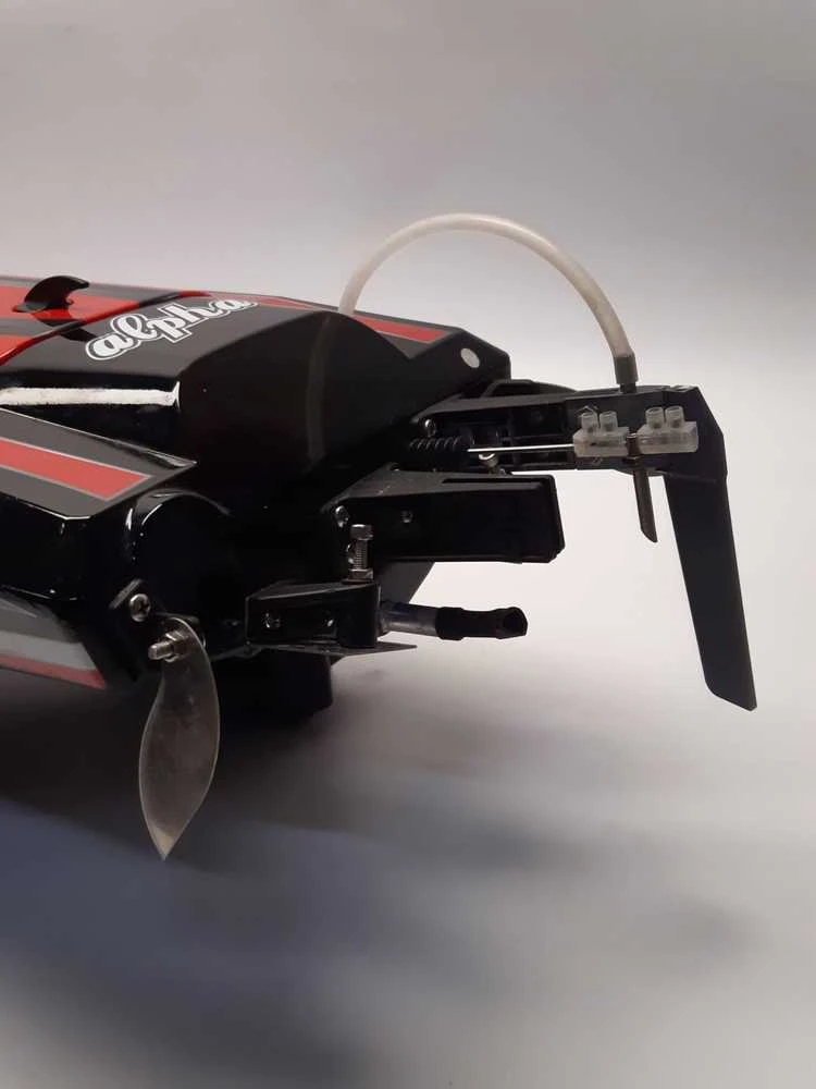 Amewi Amewi RC Boot Alpha Flame Scheme Rennboot/Ohne Akku/14+