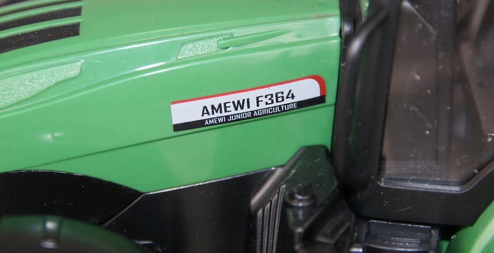 Amewi Amewi RC Traktor mit Viehtransporter LiIon 500mAh grün/6+