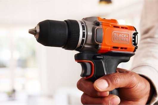 Black & Decker Juodas & Decker akumuliatorinis gręžtuvas/suktuvas, 45Nm, 18V POWERCONNECT, Juodas & Decker [BCD382D1XC-QW] 2,0Ah