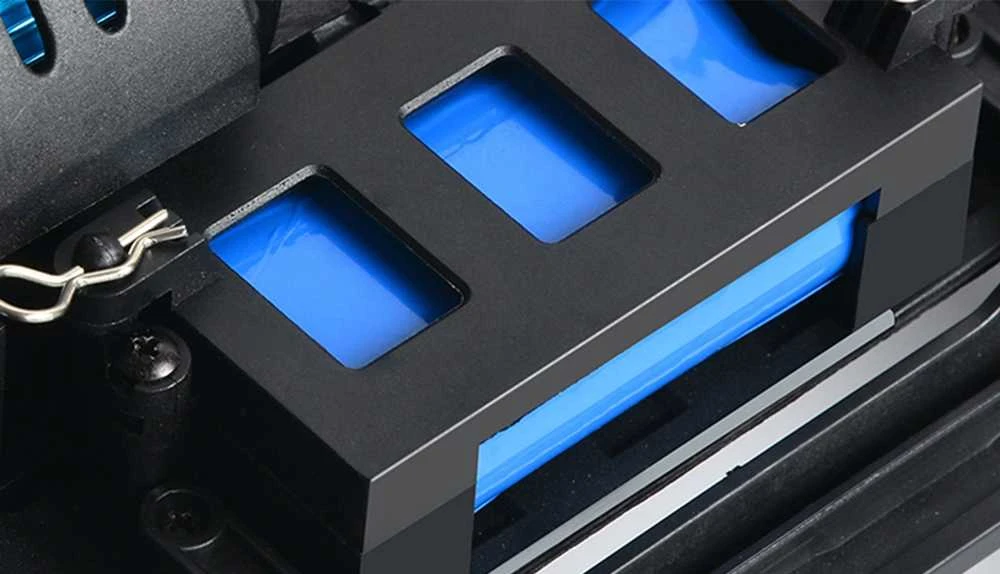 „Amewi“ RC automobilio modelis, laipiojimo purvu visureigis, lenktyninis, šepečiu valdomas 2,4 GHz, nešlifuotas, su purvu, visureigis, lenktynės
