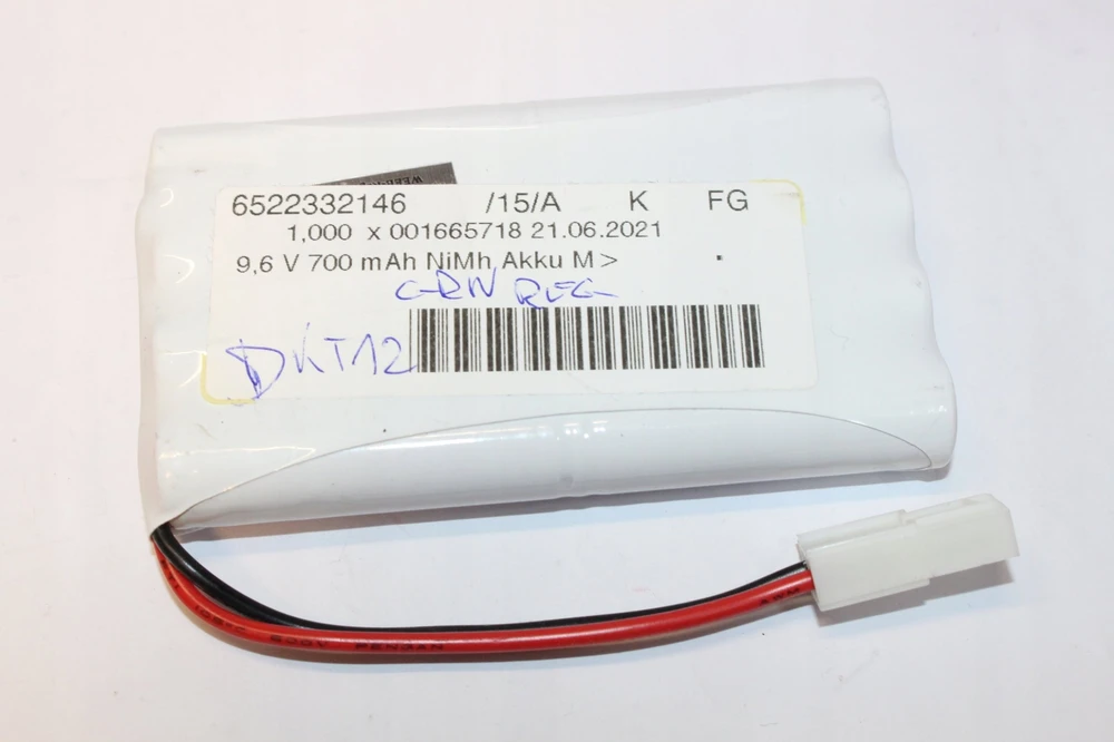 Amewi Priedai NiMH 9.6V 700mAh Mini-Tamiya kištukas