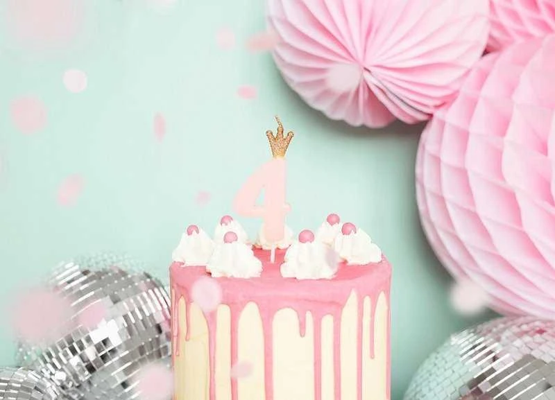 PartyDeco Žvakutė Skaičius su karūna, rausva 9,5cm, Skaičius: 4