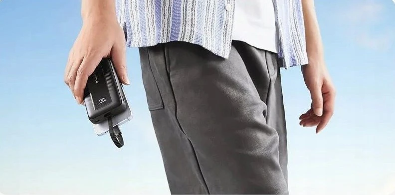 Anker | Išorinė baterija su integruotu USB-C laidu | A1689H11 | 20000 mAh | 30 W išvestis | Juodas