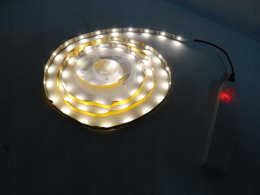 Taśma LED Ansmann Ansmann LED-Band with Sensor 2m 60 LEDs warm-baltas 1600-0436