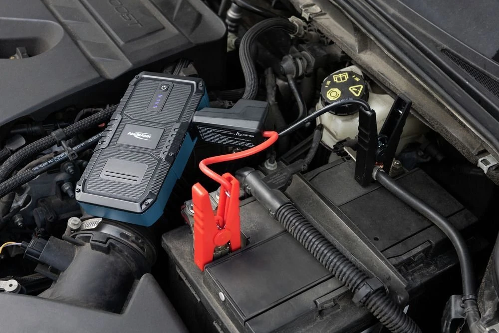 Išorinis akumuliatorius (Powerbank) su automobilio užvedimo funkcija 400A/1500A 37Wh USB-A 12W Jump Starter 10.0 ANSMANN