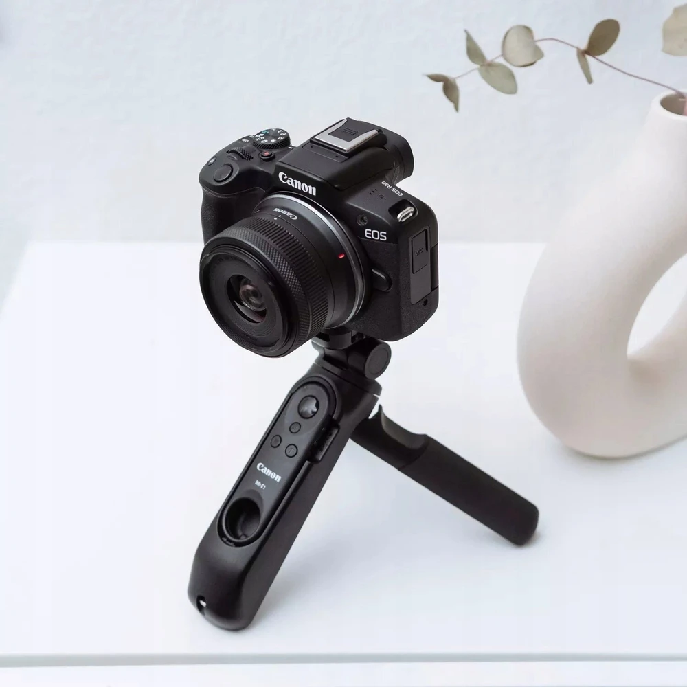„Canon EOS R50“ + RF-S 18–45 mm + RF 75–300 mm