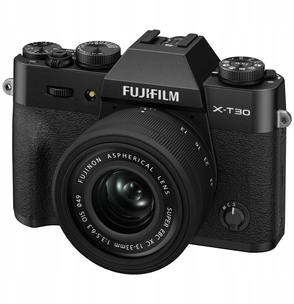 FUJIFILM X-T30 III + FUJINON XC 13-33mm F3.5-6.3 OIS (Juodas)