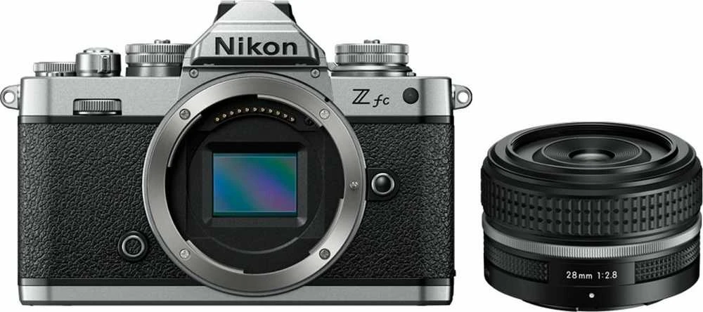 Nikon Z fc + NIKKOR Z 28mm f/2.8 (SE) (Sidabrinis)