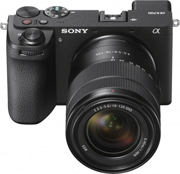 Sony a6700 + 18–135 mm f/3,5–5,6 OSS