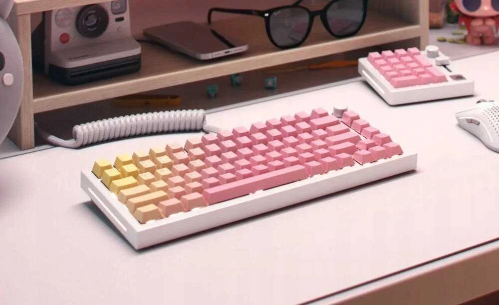 Klaviatūra Glorious GPBT Keycaps – Rožinė Grapefruit – Forge