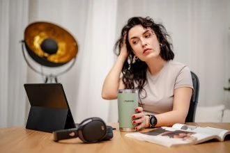 Termo puodelis - Humanas Fluo 600 ml Nerūdijančio Plieno, Dviguba Sienelė, Nepraleidžiantis - Žalias