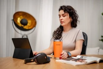 Termosas - Humanas Fluo 600 ml Nerūdijančio Plieno Neperšlampamas Oranžinis