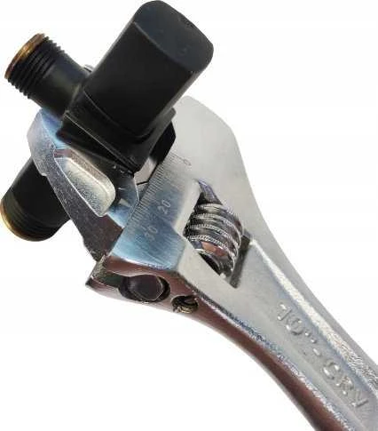 Ventilis kampinis juodas 202511 ARCO