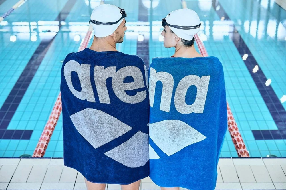 Rankšluostis Arena Ręcznik Arena 001993/810 (90 x 150 cm, spalva mėlyna)