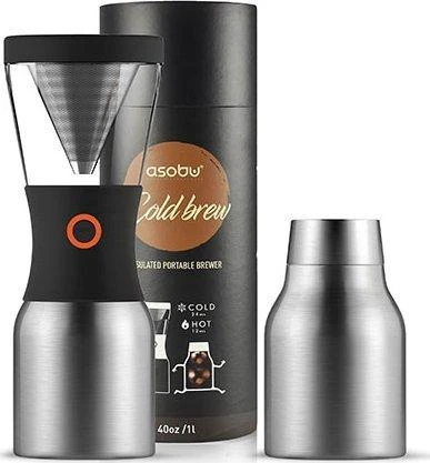 Asobu – „Cold Brew Cafetiere Sidabrinis“.