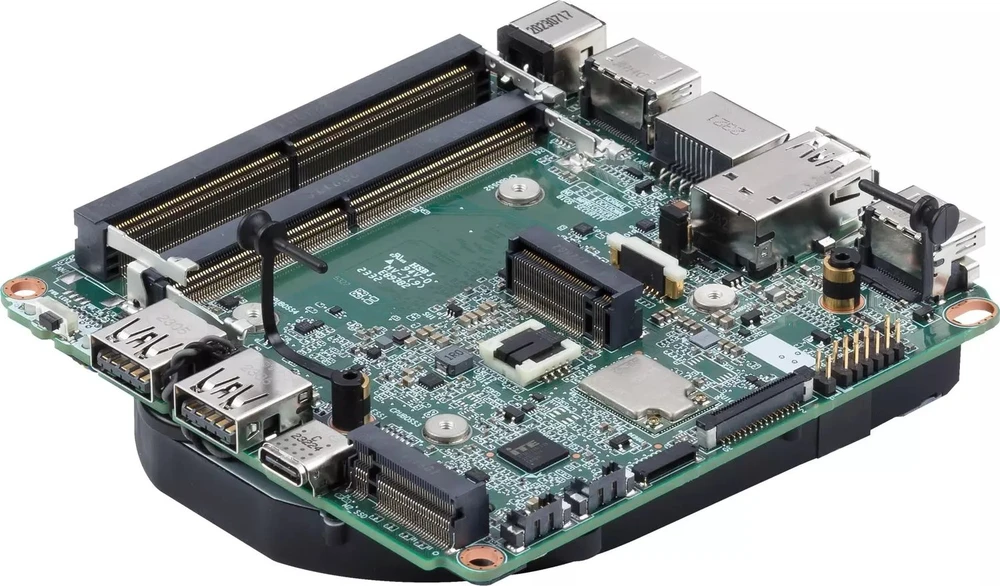 Kompiuteris ASUS NUC 14 PRO WNUC14RVBI300000I (RPL-R 28W (C3 100U), be RAM, be atminties, integruotas VGA, be OS, be laido, plokštė)