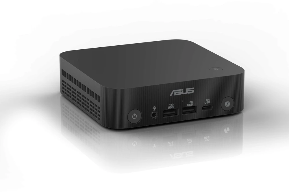 Komputer Asus ASUS ExpertCenter PN54-S50001NN AMD Ryzen AI 5 340 16 GB DDR5-SDRAM 512 GB SSD Windows 11 Home Mini PC Juodas