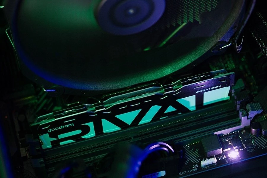 Goodram *DDR4 Rival Radiant 32GB (1*32)/3200 CL16 Žalias atminties modulis 1 x 32 GB 3200 MT/s 288 kontaktų DIMM