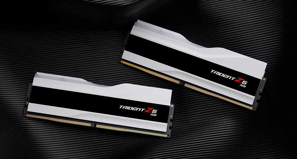 RAM Atmintis G.Skill Trident Z5 RGB, DDR5, 32 GB, 6000MHz, CL28 (F5-6000J2836G16GX2-TZ5RW)